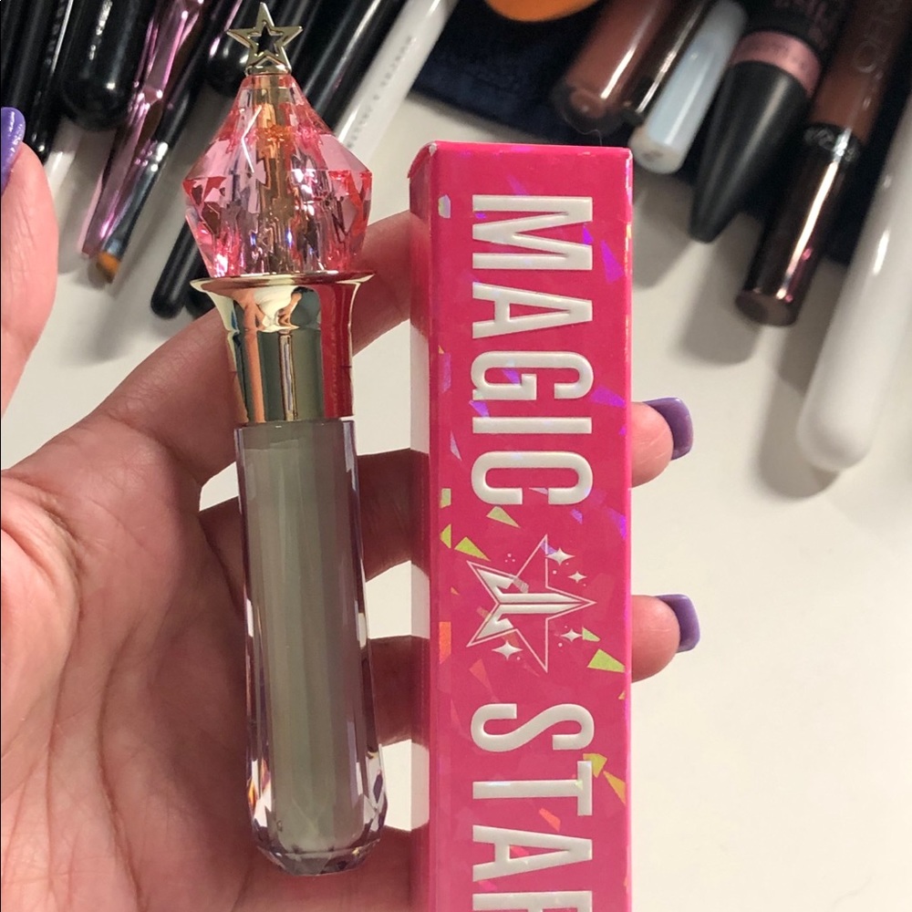 Jeffree Star ⭐️: Magic Star Concealer